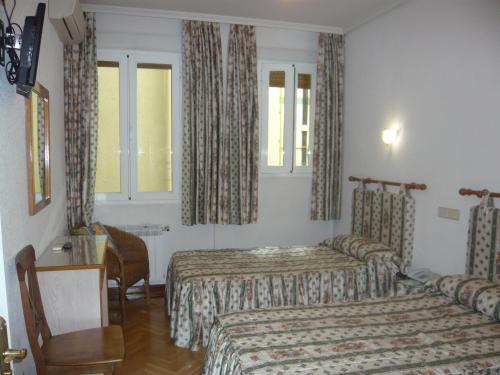 Hostal Triana - 1