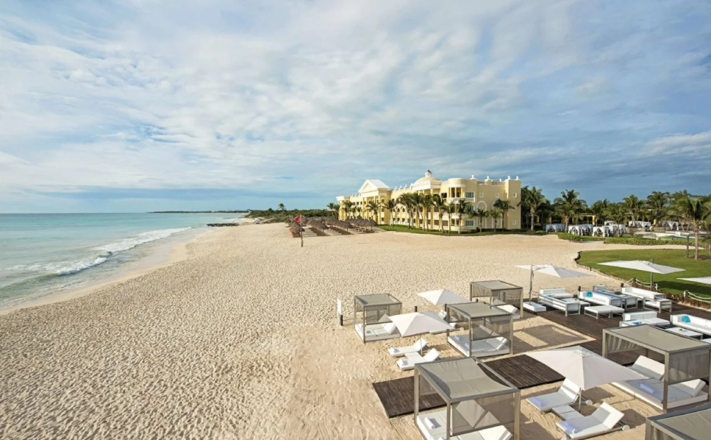 Beach & Waterfront