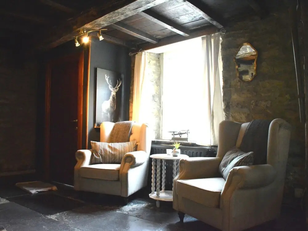 Vintage Holiday Home in Vencimont with Terrace - фото 6