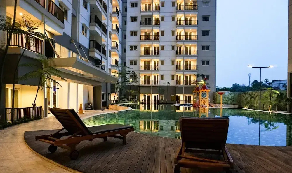 Comfortable 1Br At Signature Park Grande Near Cawang Station Apartment