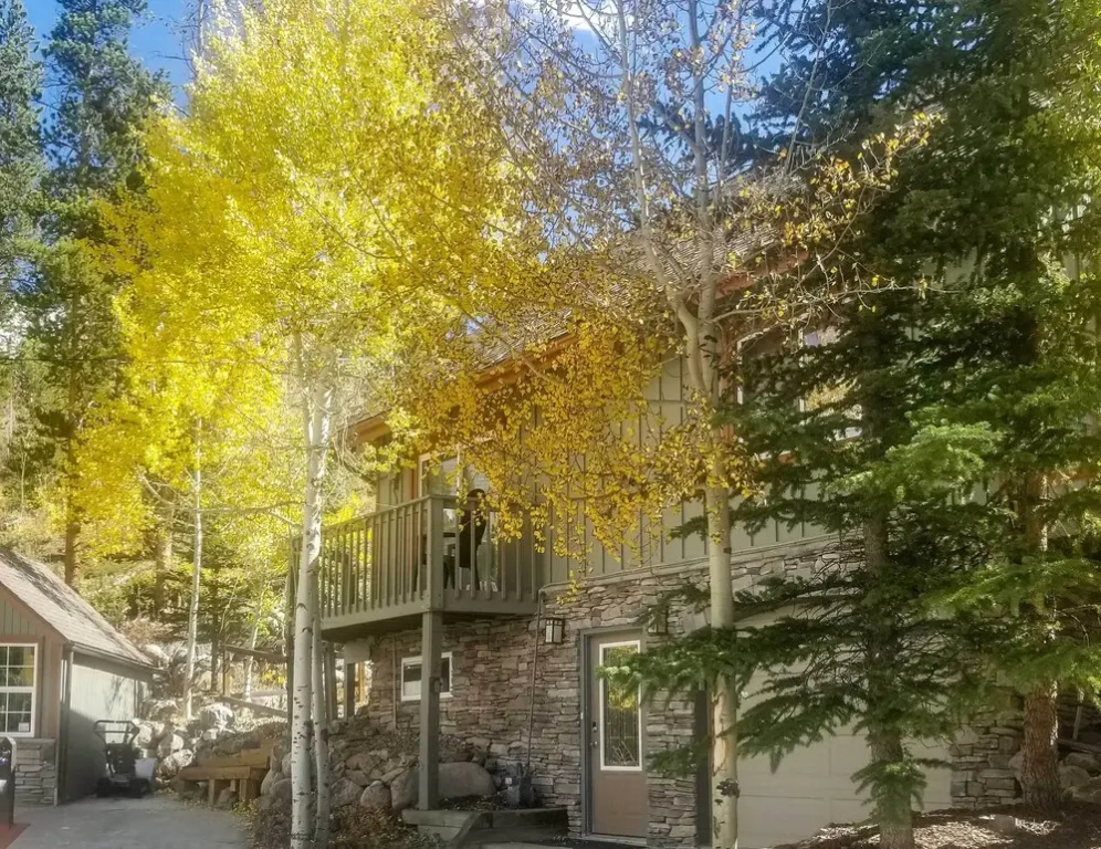 Mtn-view Retreat w/ Hot Tub in Breckenridge!