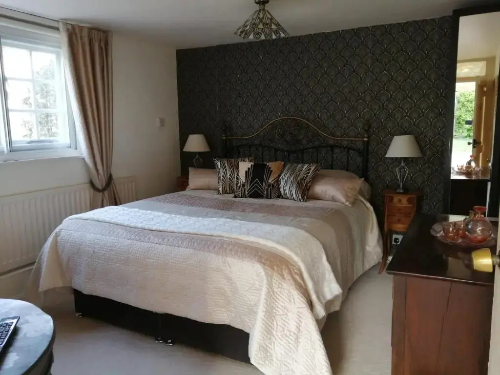Standard Double Basement room (full double bed)