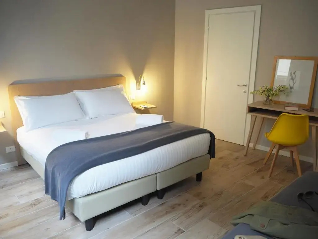 Standard Double room (full double bed)