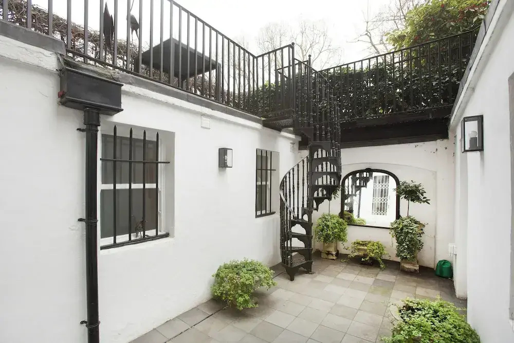 Courtfield Road II by Onefinestay