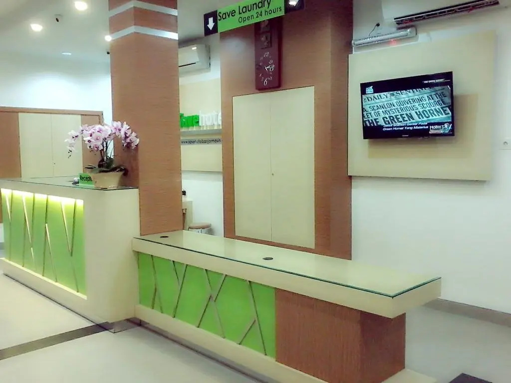 Lobby & Reception