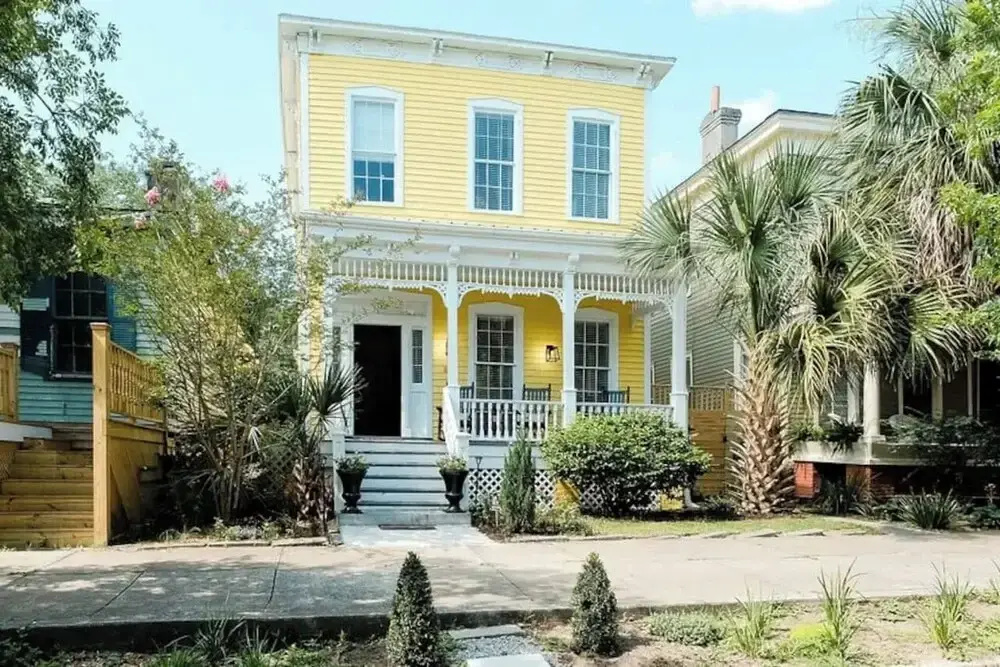 Beautifully Renovated 5 bedroom 5 bath