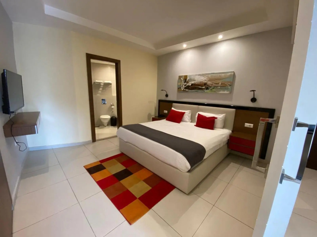 The Ray Hotel & Studios — 3