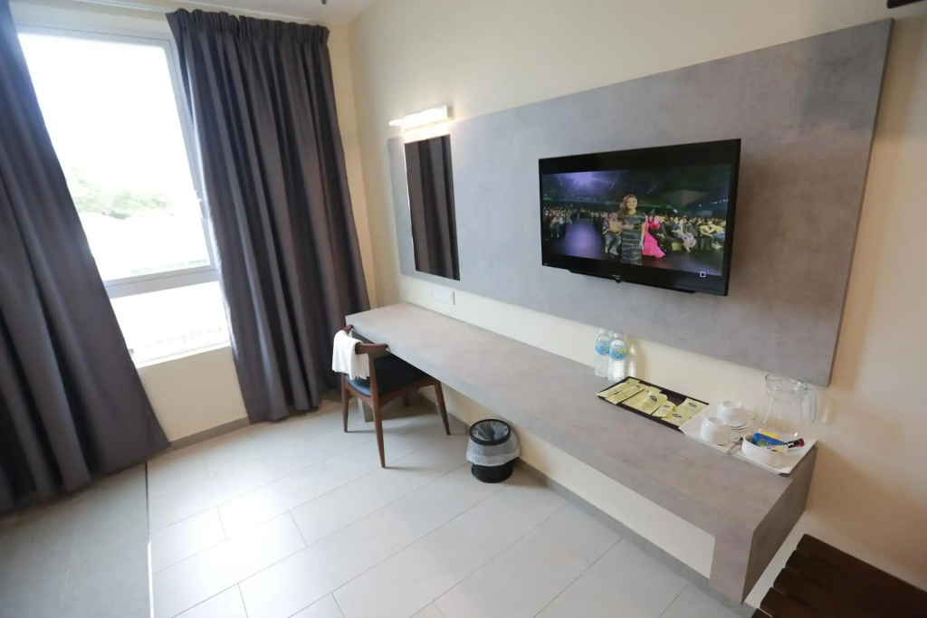 Pantai Regal Hotel - фото 43