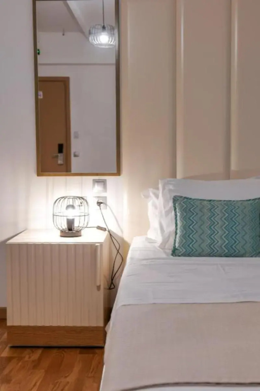 Standard Double room with balcony (full double bed)