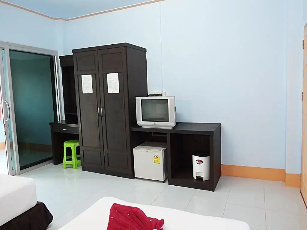 Standard Double room with balcony (full double bed)