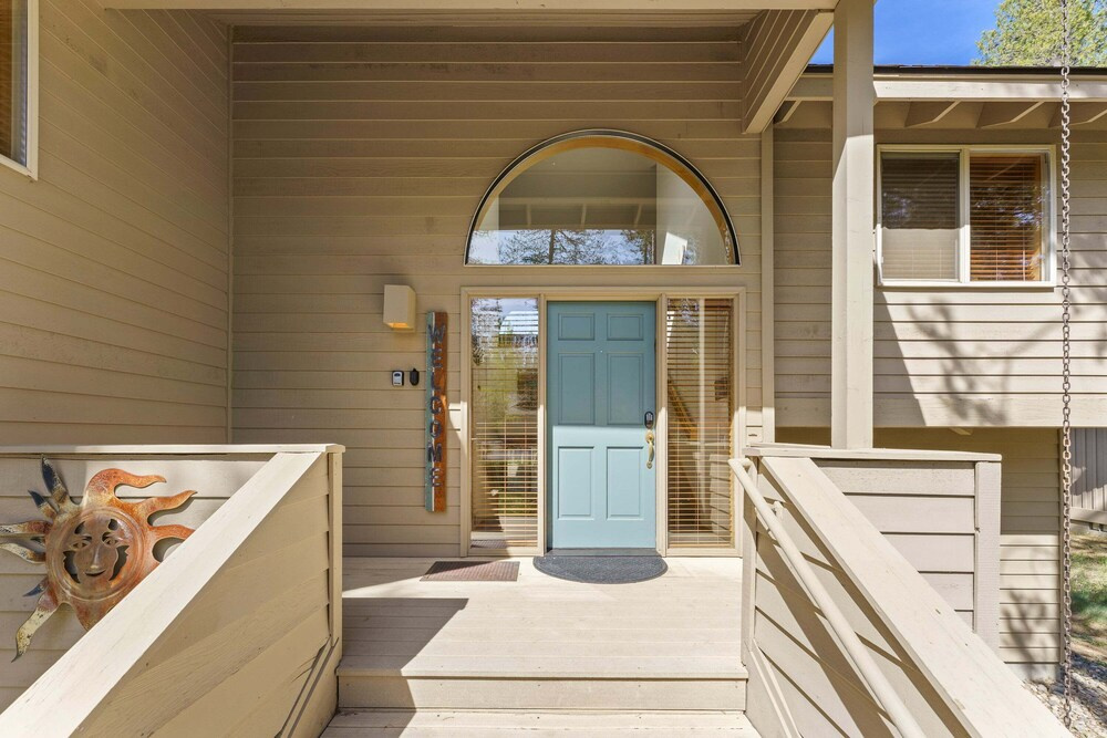 Sunriver Golf Views Hot Tub Escape