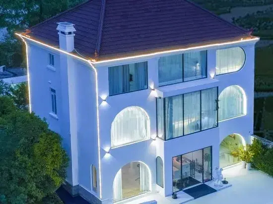 Weiran Designer Homestay