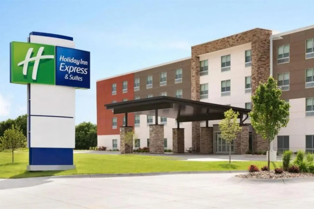 Holiday Inn Express & Suites Murphysboro - Carbondale by IHG