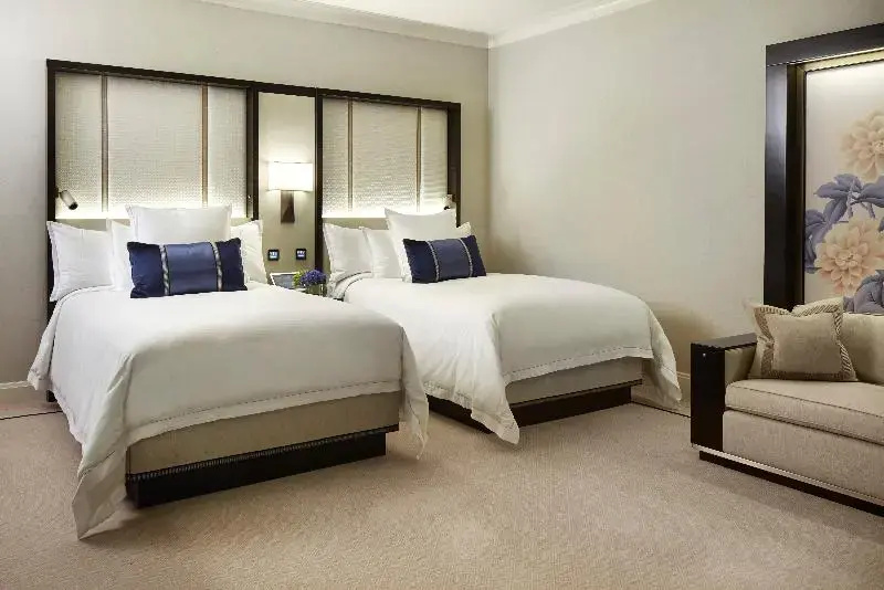 Grand Double room (full double bed)