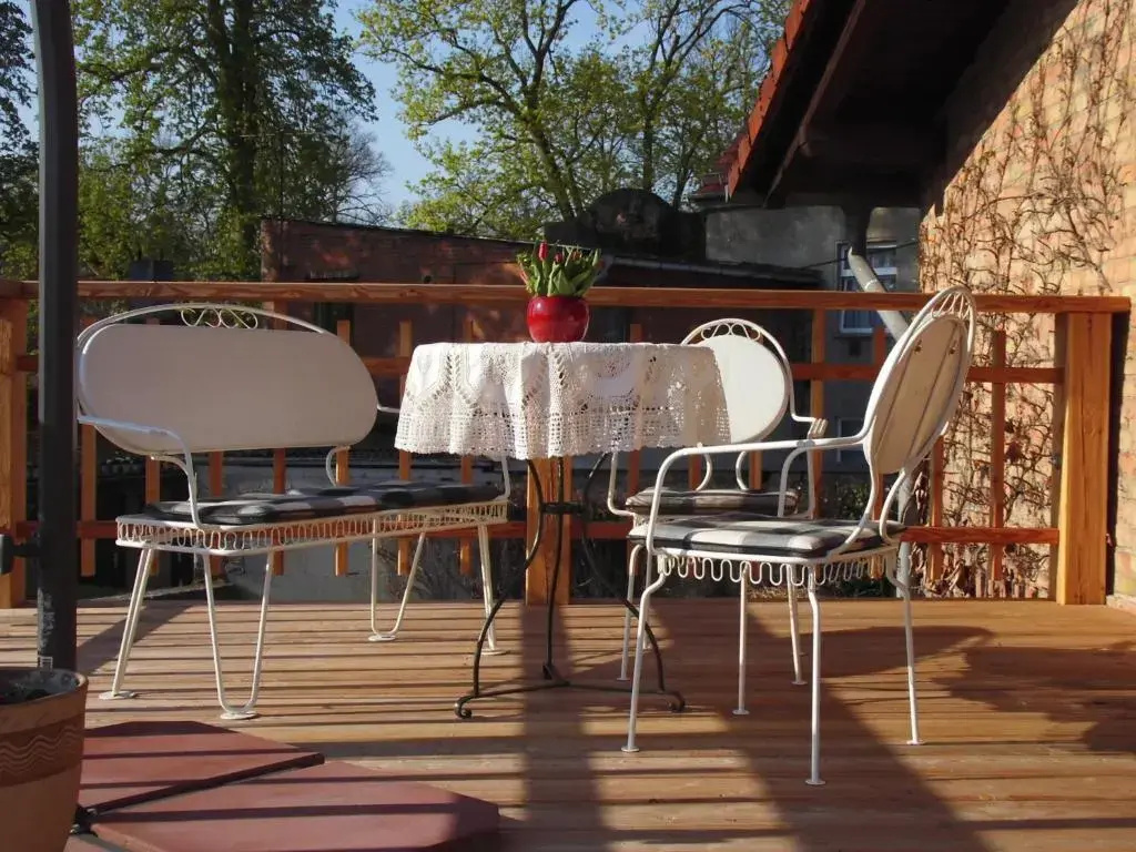 Apartment with balcony