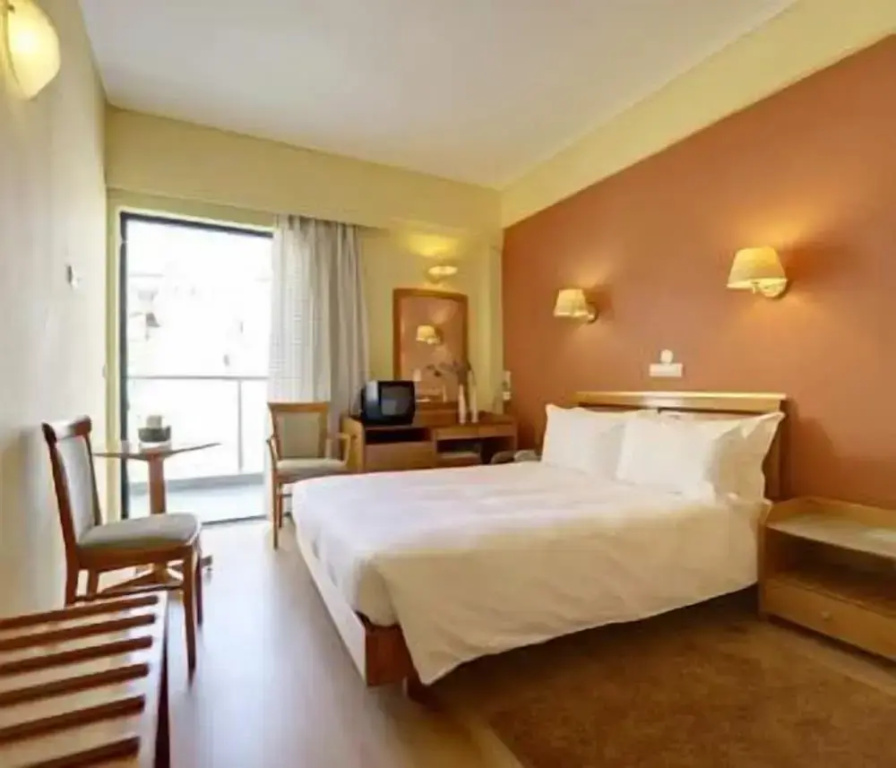 Standard Double room with balcony and with city view (full double bed)