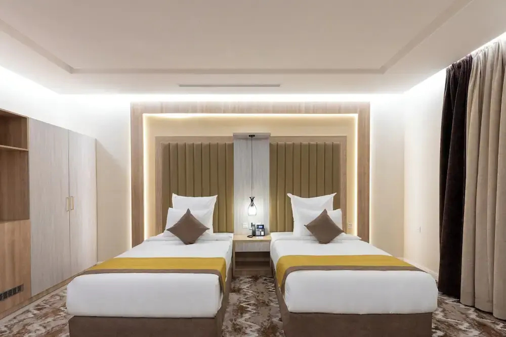 Deluxe Double room (twin beds)