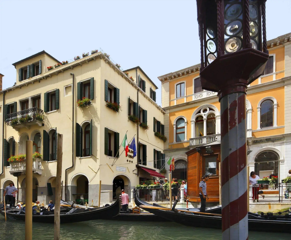 Hotel photo 18