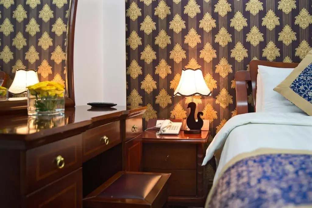 Lakeside Palace Hotel - Chambres