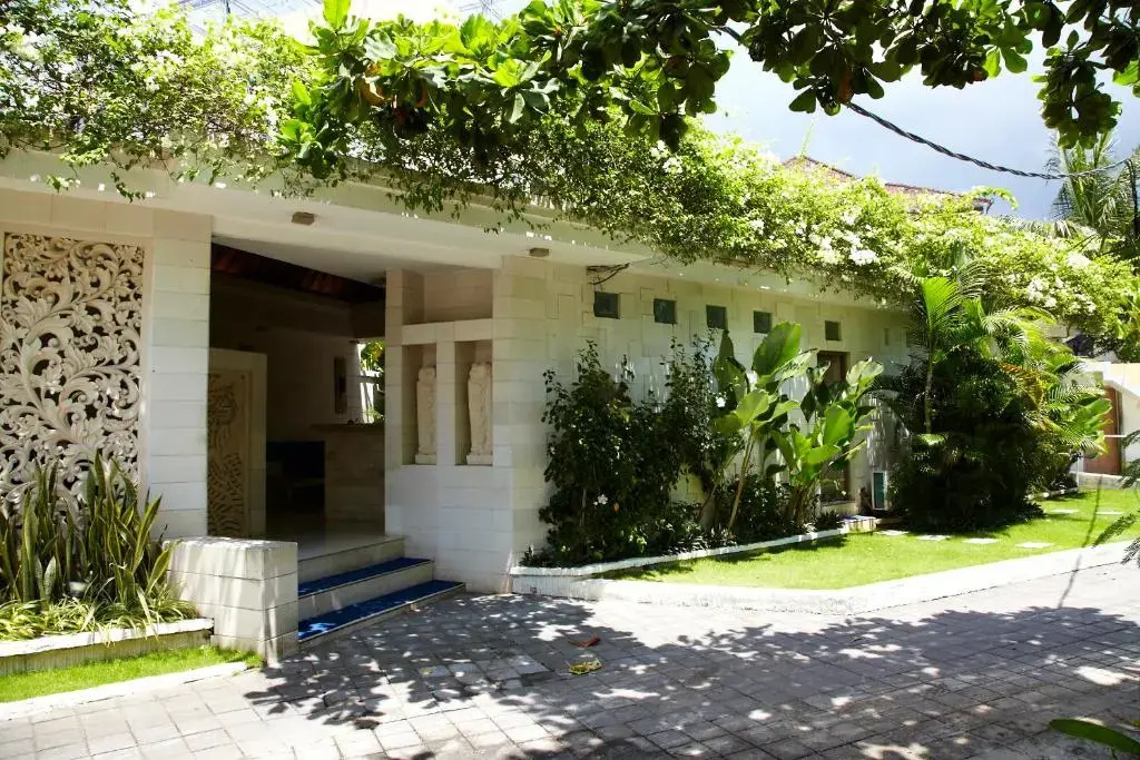 Artemis Villa and Hotel — фото