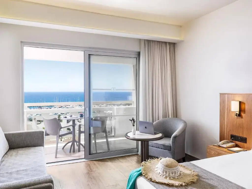 Double room Marina View (full double bed)