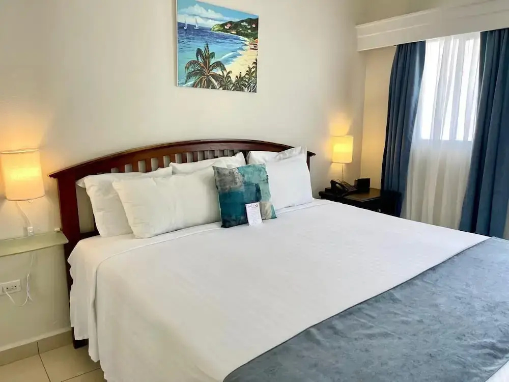 Standard Double Suite (full double bed)