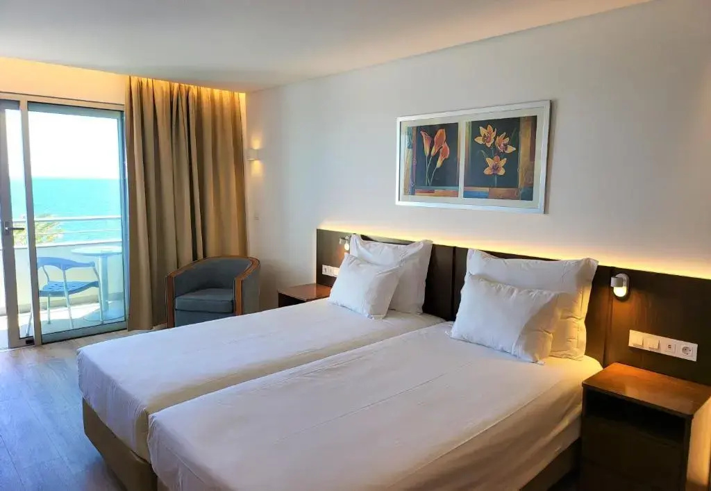 Superior Double room with sea view (twin beds)