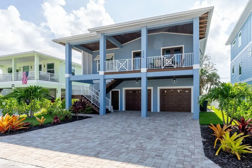 134 Pearl St 3 Bedroom Home by RedAwning