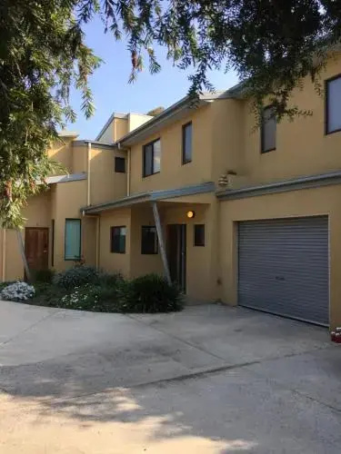 Central Cowes Townhouses