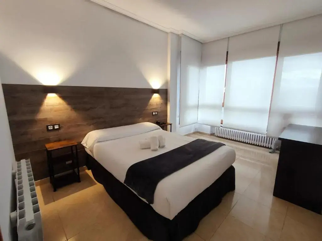 Standard Double room (full double bed)