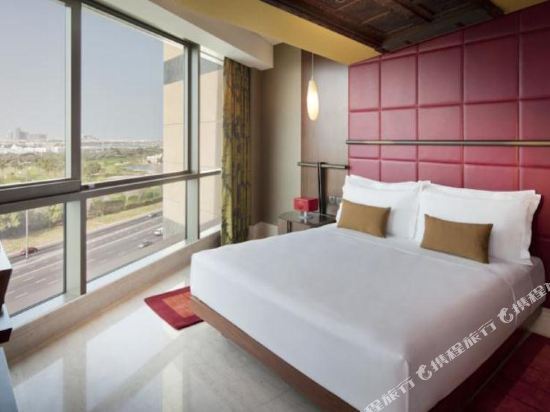 Jumeirah Creekside Hotel