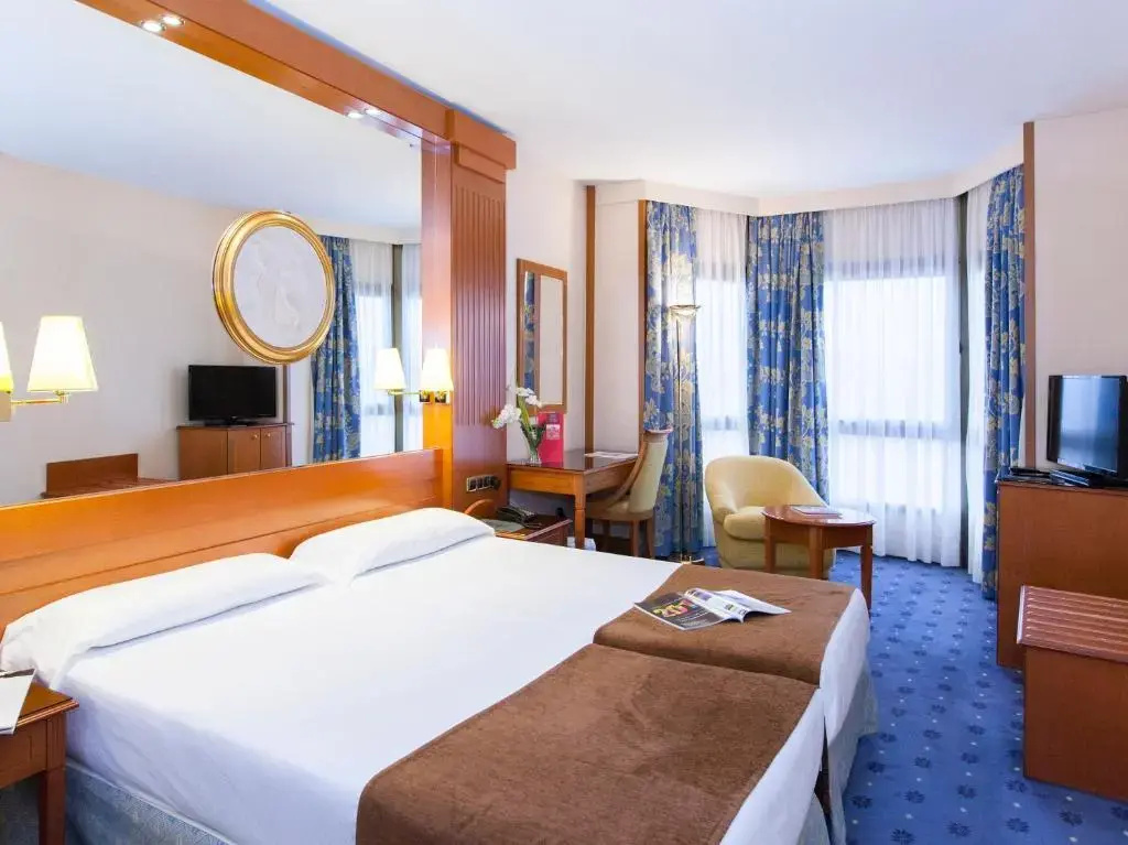 Hotel Los Bracos by Silken - Chambres