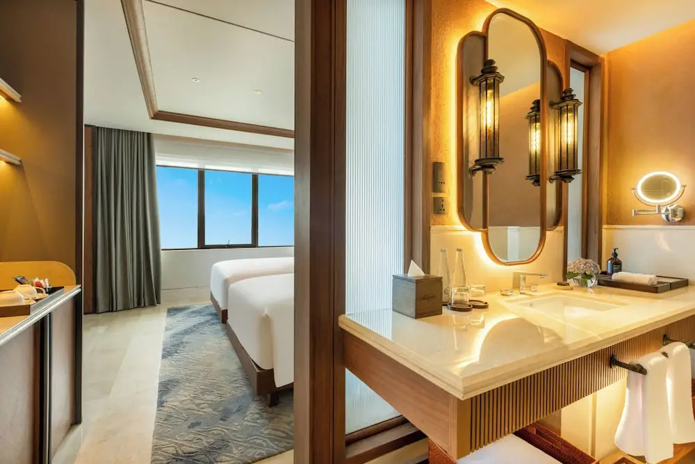 Deluxe Double room with city view (twin beds)
