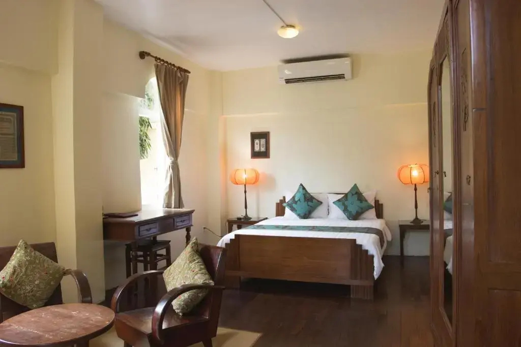 Standard Double room (full double bed)