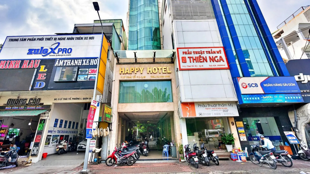 S79 Happy Hotel