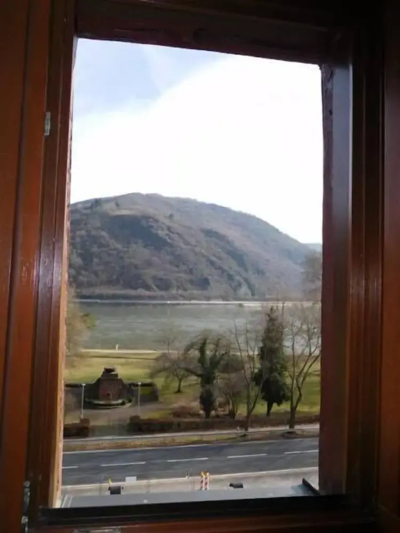 Standard Single room with river view