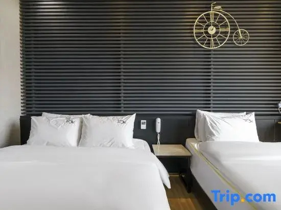 Deluxe Double room (twin beds)