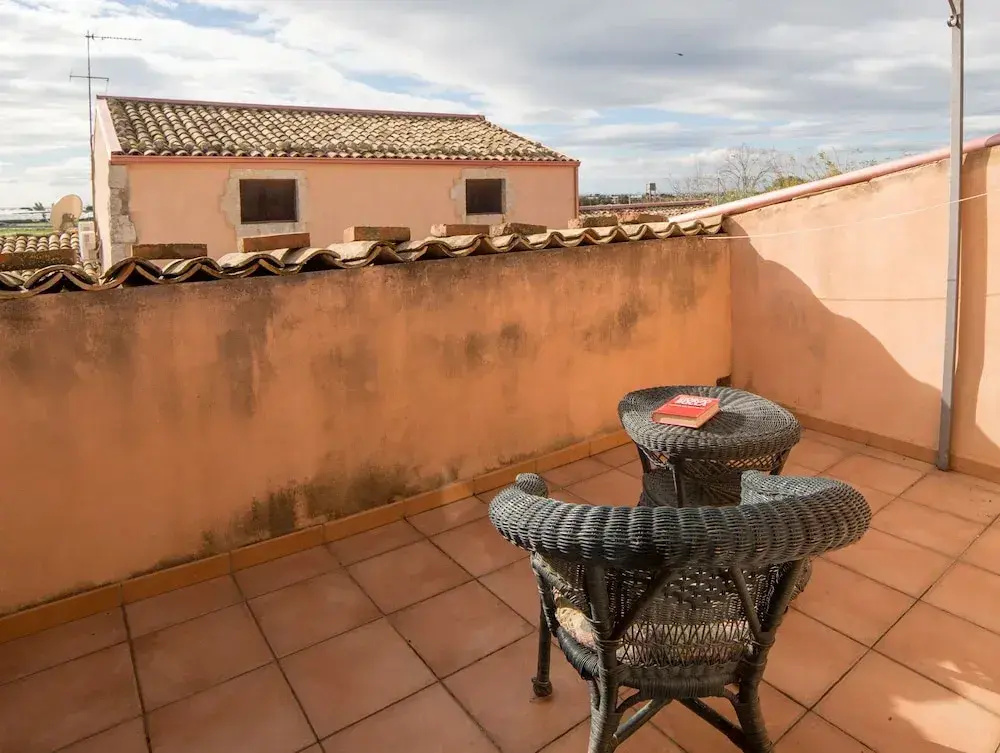 3 Bedrooms Apartment