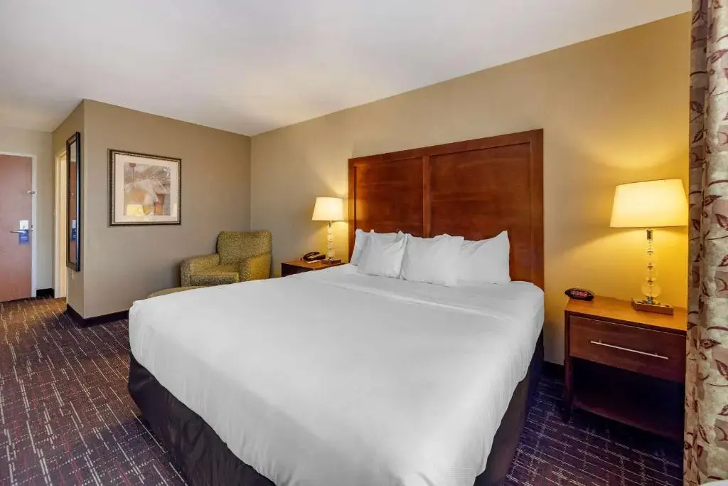 Spark by Hilton Shawnee - Chambres