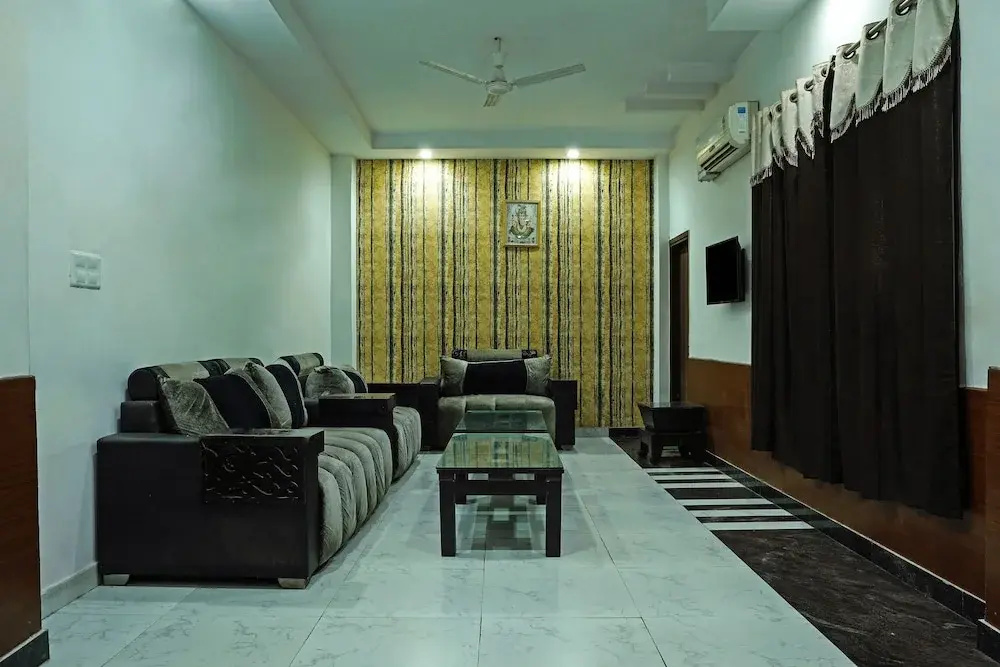 OYO 1180 Hotel Kartikay - Général