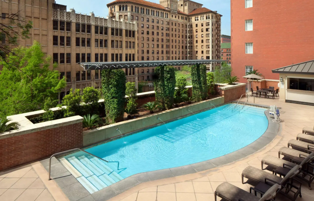 The Westin Riverwalk San Antonio