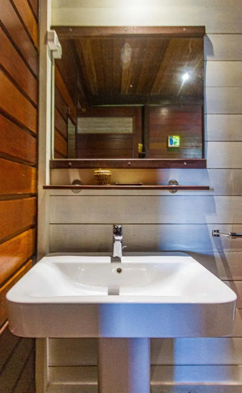 2 Bedrooms Bungalow