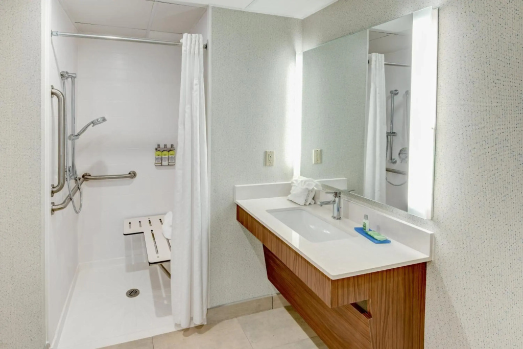 Holiday Inn Express Hotel & Suites West Long Branch by IHG - Général