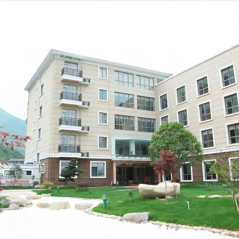 Yijie Holiday Chain Hotel