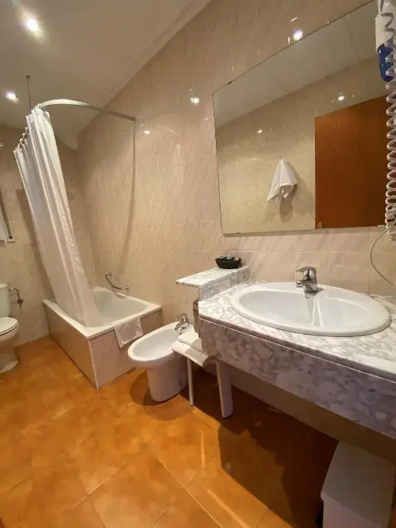 Hotel Solana del Ter - Chambres