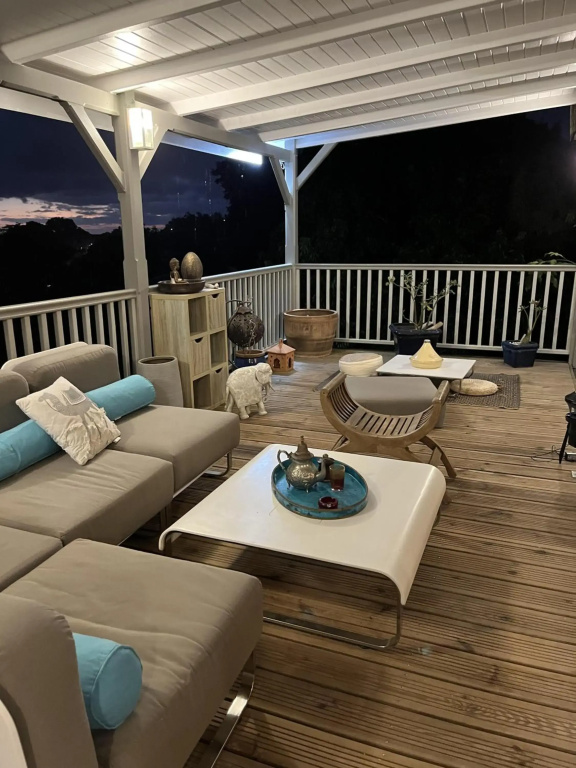 Maison vue sur la mer Jardin d Orient