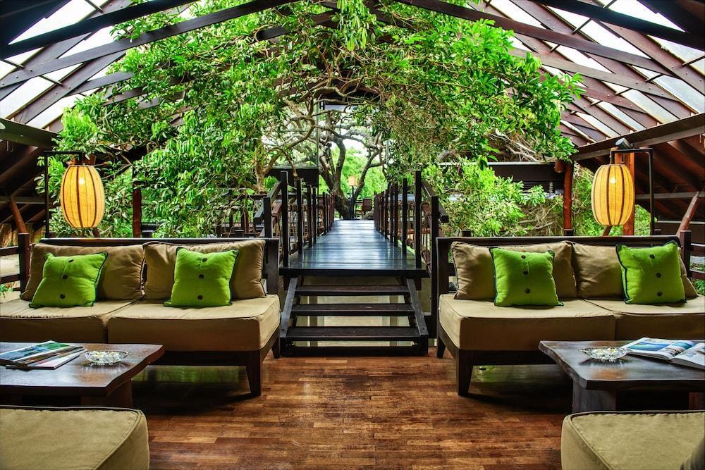 Jungle Beach Resort