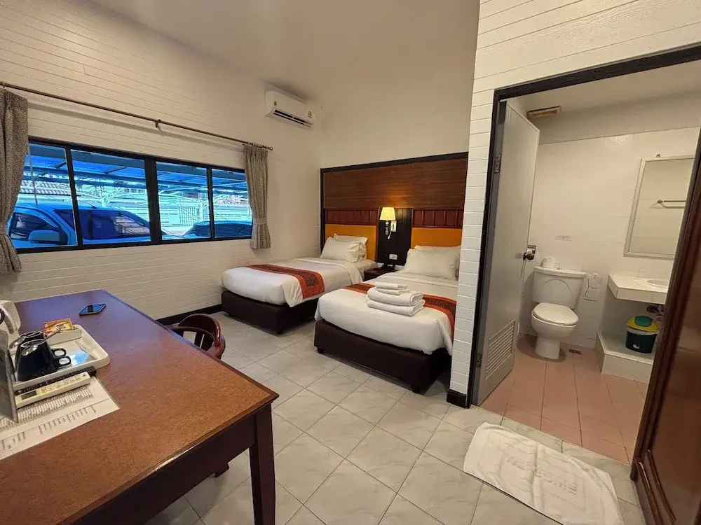 Economy Double room (twin beds)