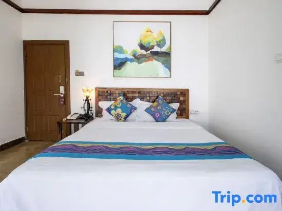 Standard Double room with garden view (full double bed)