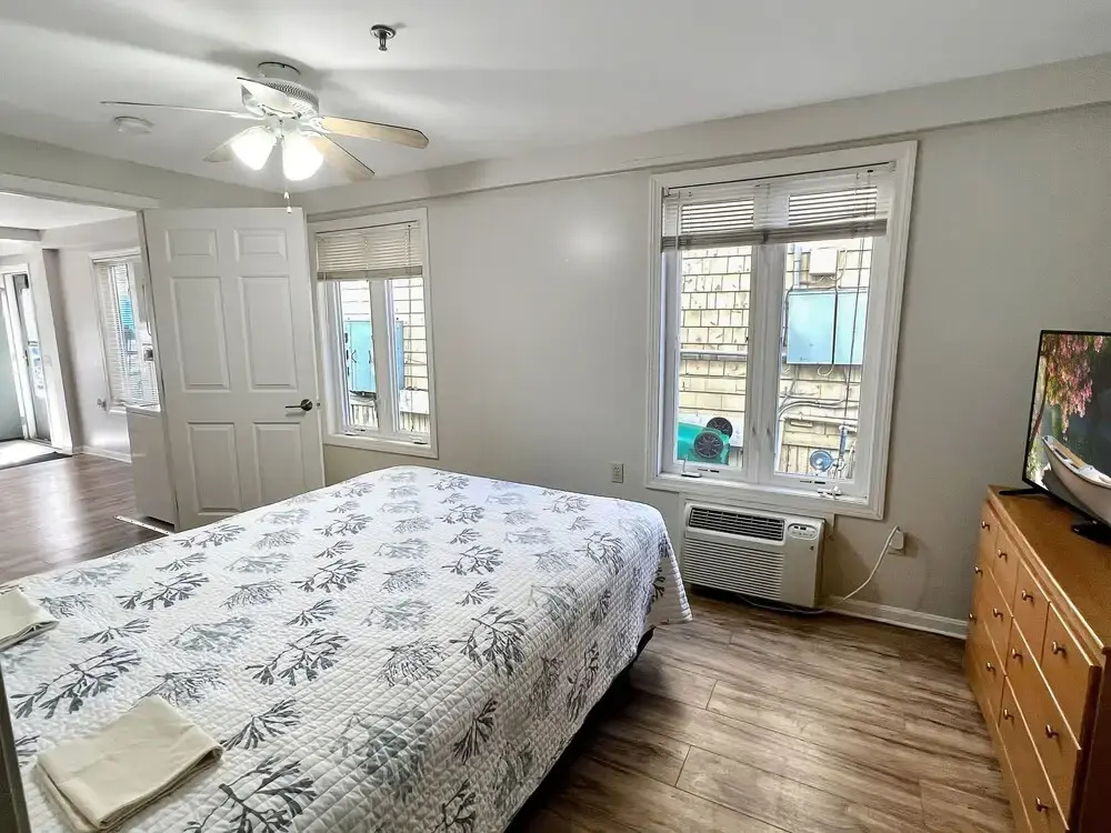 1 Bedroom Suite